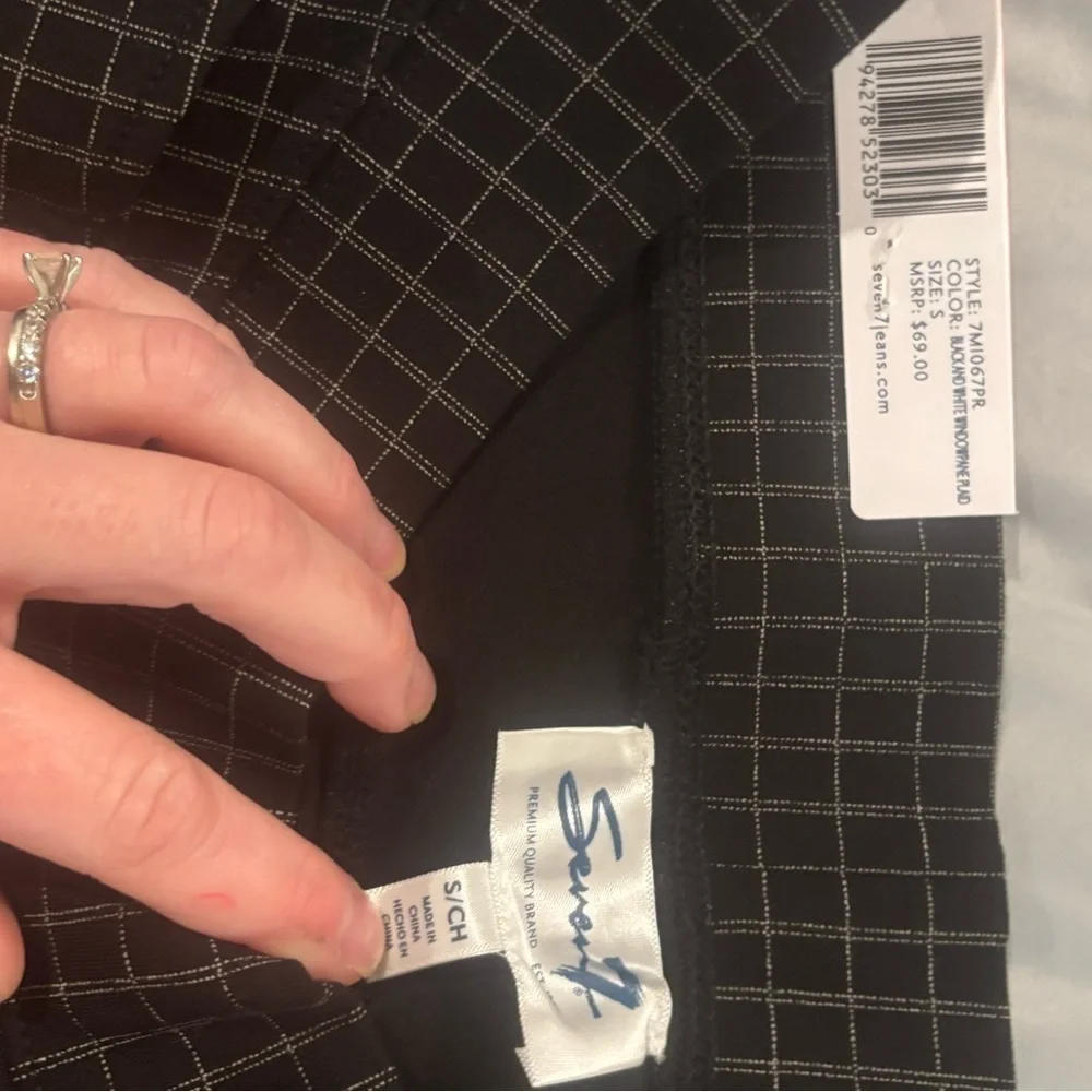 NWT 7 For All Mankind Pull-on Ponte Pants Size Small. Black & White Plaid